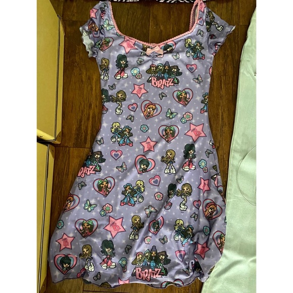 Dolls Kill/Daisy Street Full Bratz Clothing Bundle - Picture 2 of 11